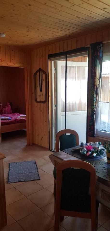 Bungalowvermietung Am Rheinsberger See Bagian luar foto